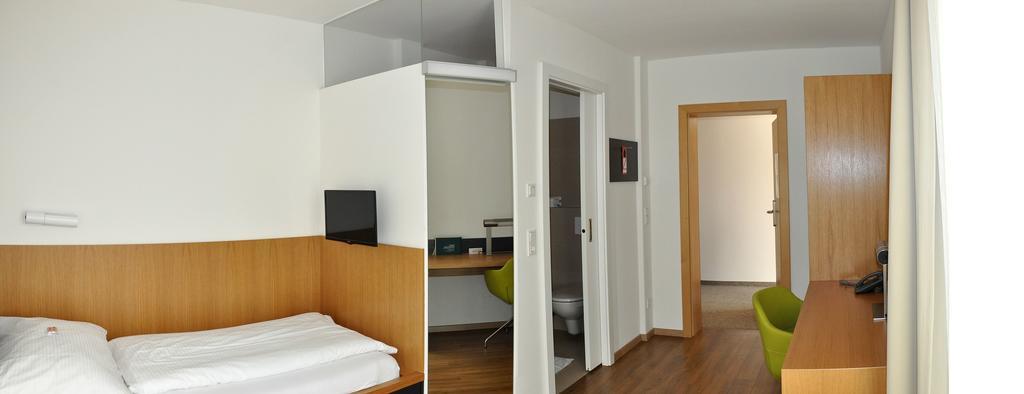 Sankt Magdalena Hotel Linz Quarto foto